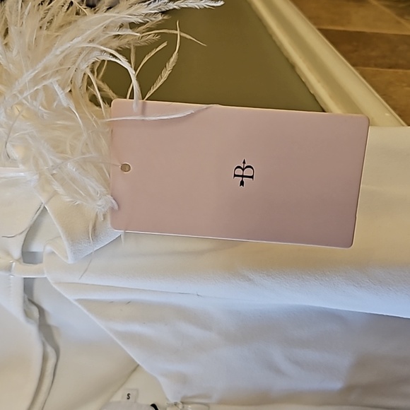 Elliat White cocktail dress - Picture 7 of 7